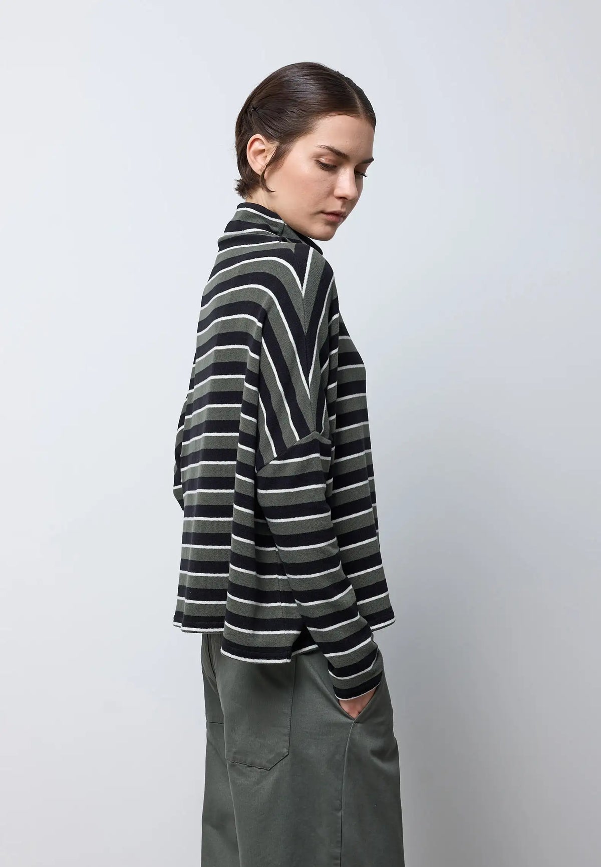 Maglia basica a scatola collo a cratere basso — FOREST