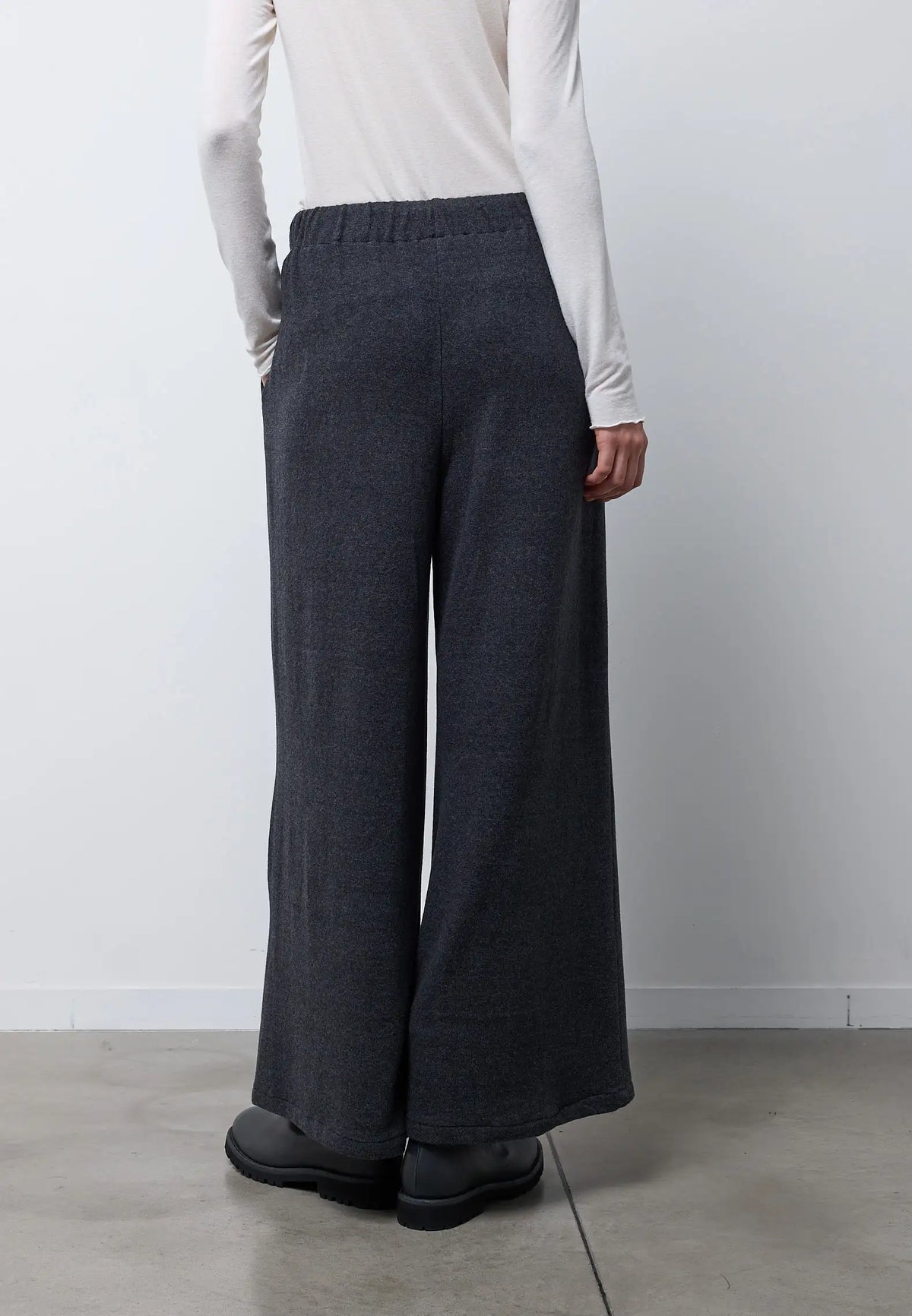 Pantalone ampio con coulisse — CARBONE