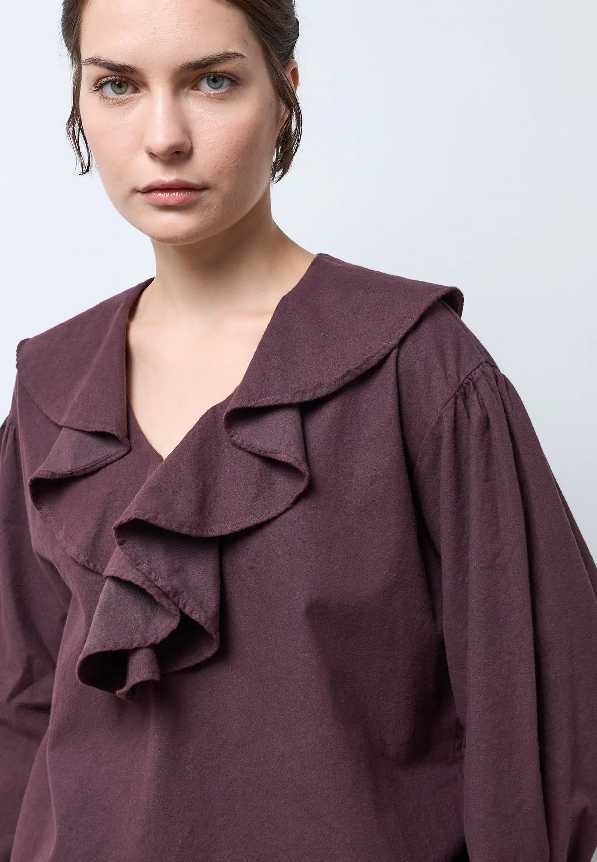 Blusa con collo a balza — FIG
