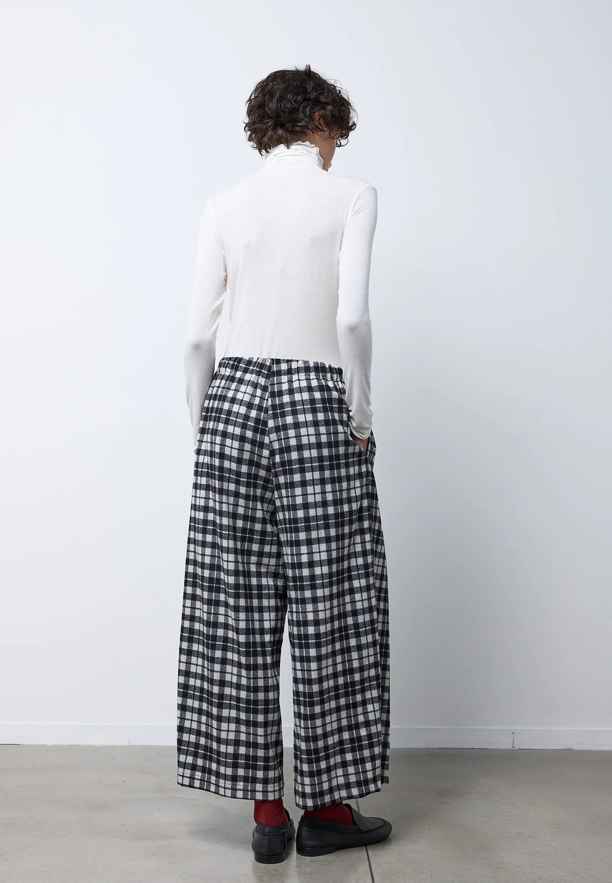 Pantalone barrel con pieghe — IVORY