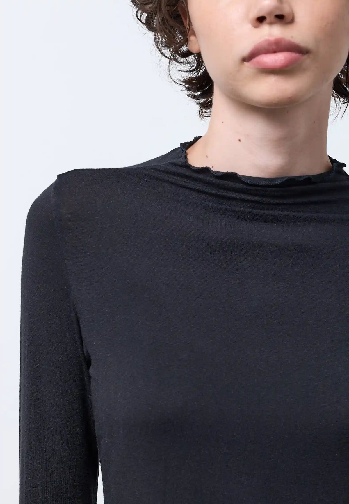Maglia collo cratere — NERO