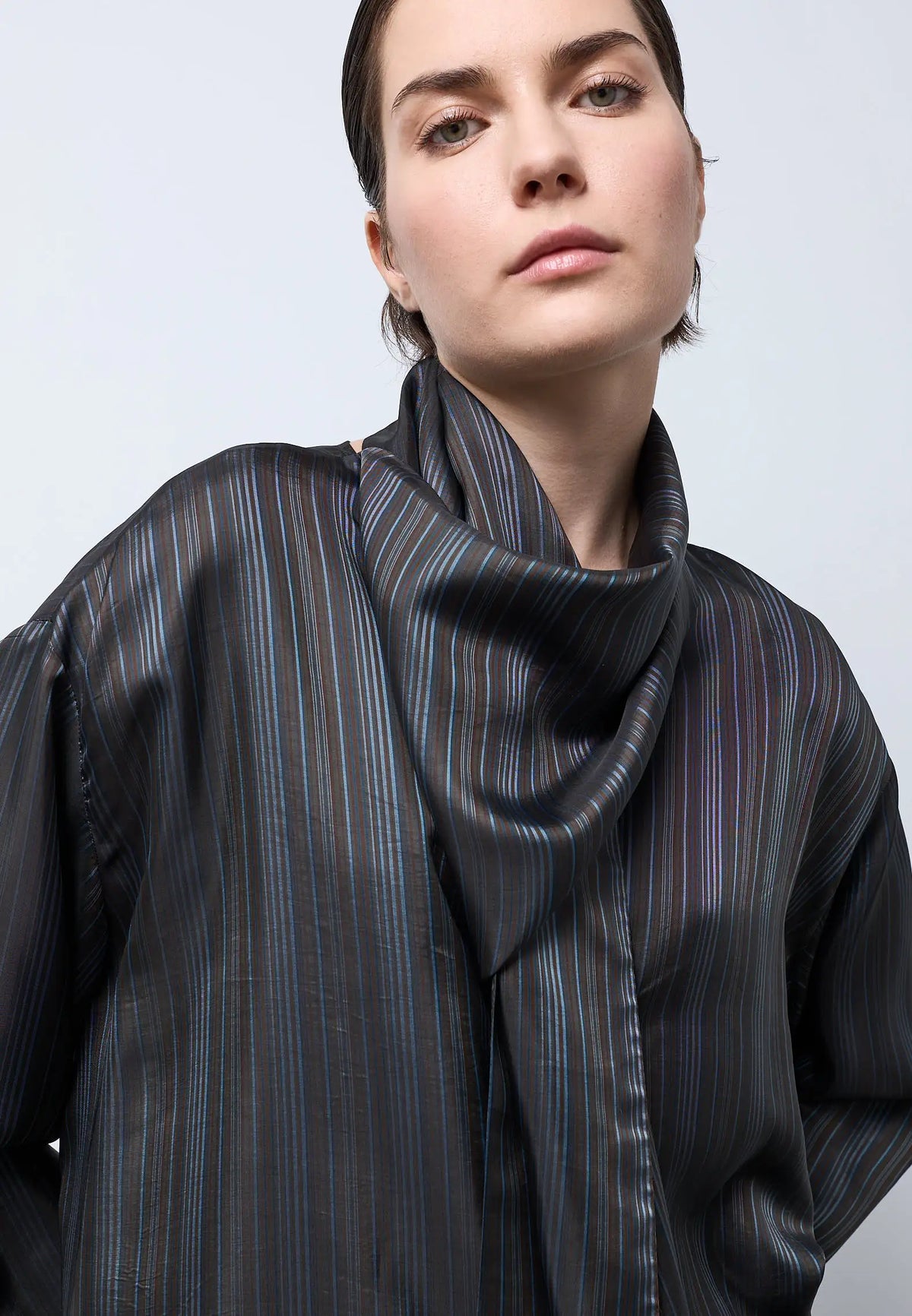 Camicia motivo sciarpa — FODERA RIGATA